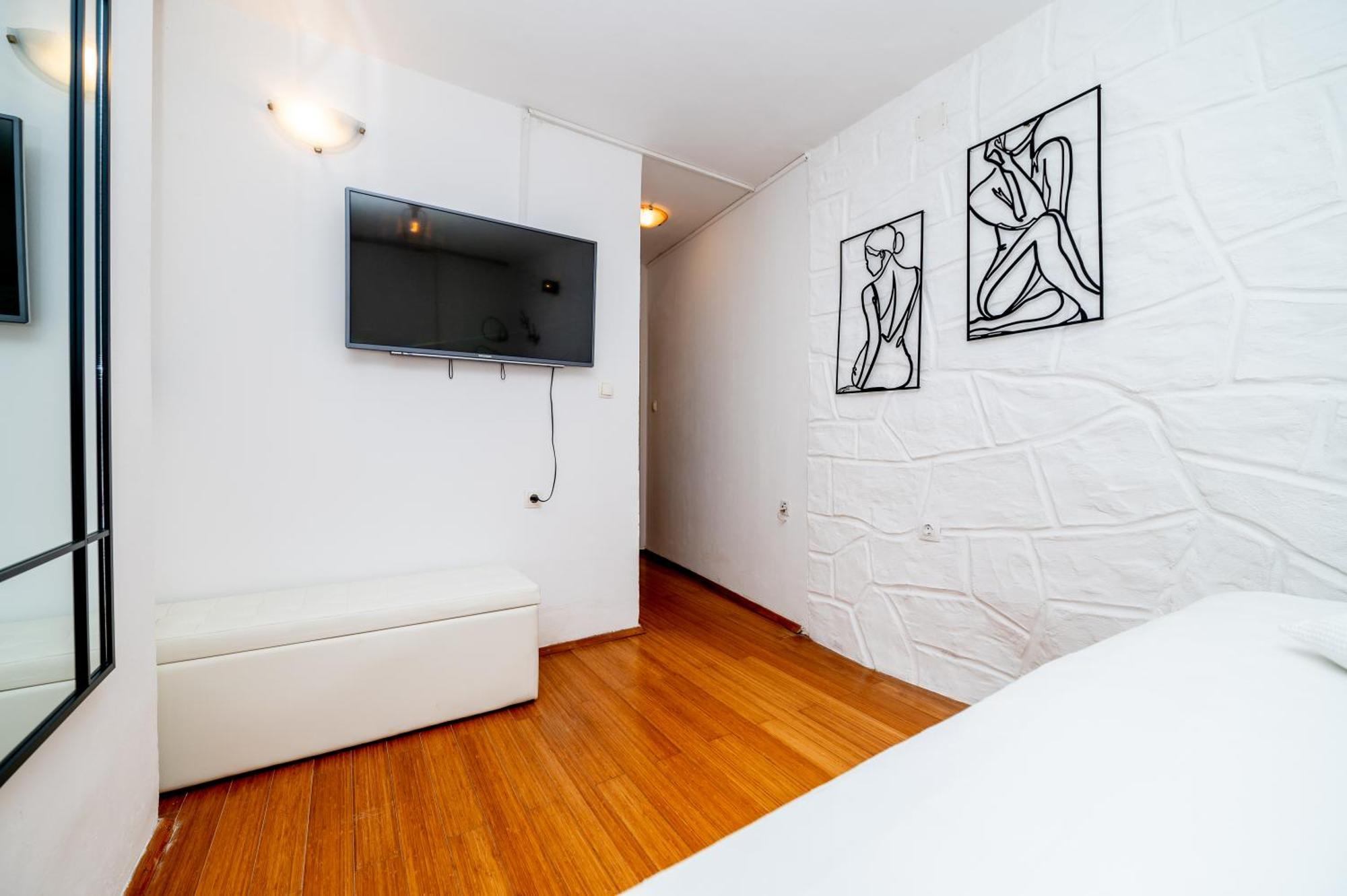 Apartments Vitoria 木洛希尼 外观 照片