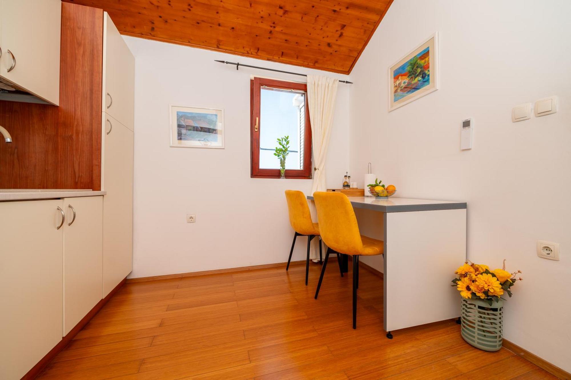 Apartments Vitoria 木洛希尼 外观 照片