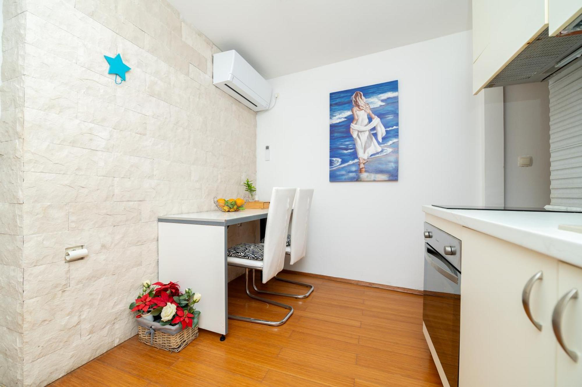 Apartments Vitoria 木洛希尼 外观 照片